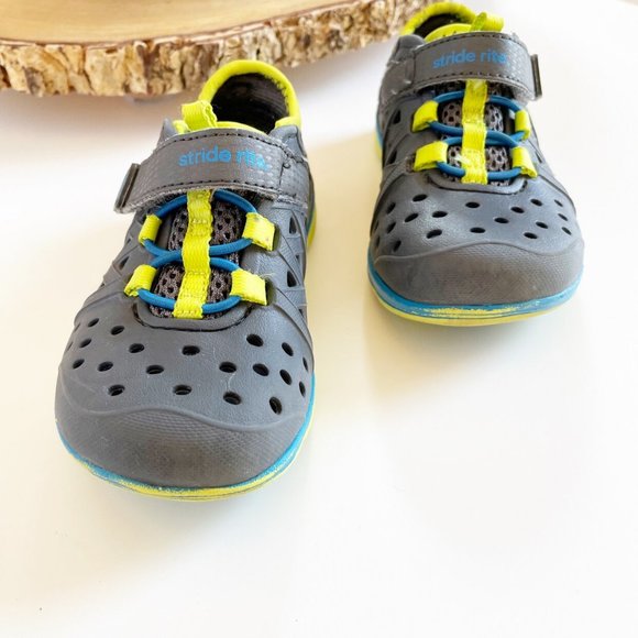 Stride Rite Phibian Made 2 Play Water Friendly Shoes | Size 6 - Picture 2 of 8